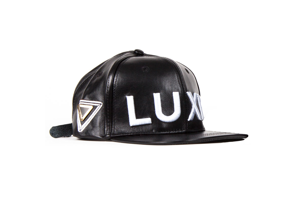Knowluxe®, frame 3